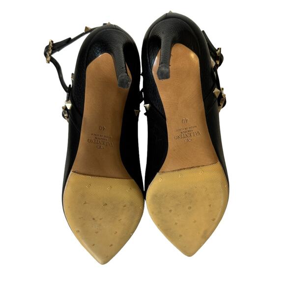 Valentino Garavani Black Pebbled Leather Rockstud Ankle Boots Size 40 Gold Studs - Picture 7 of 14